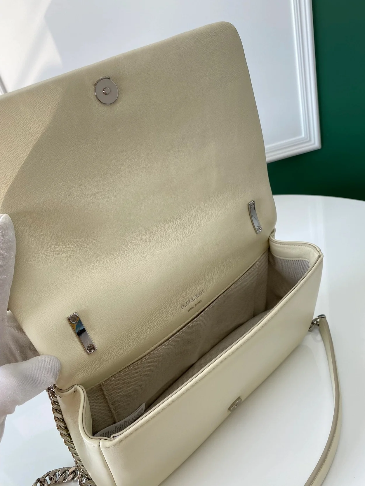 롤라 스몰 퀄팅백 화이트 상세