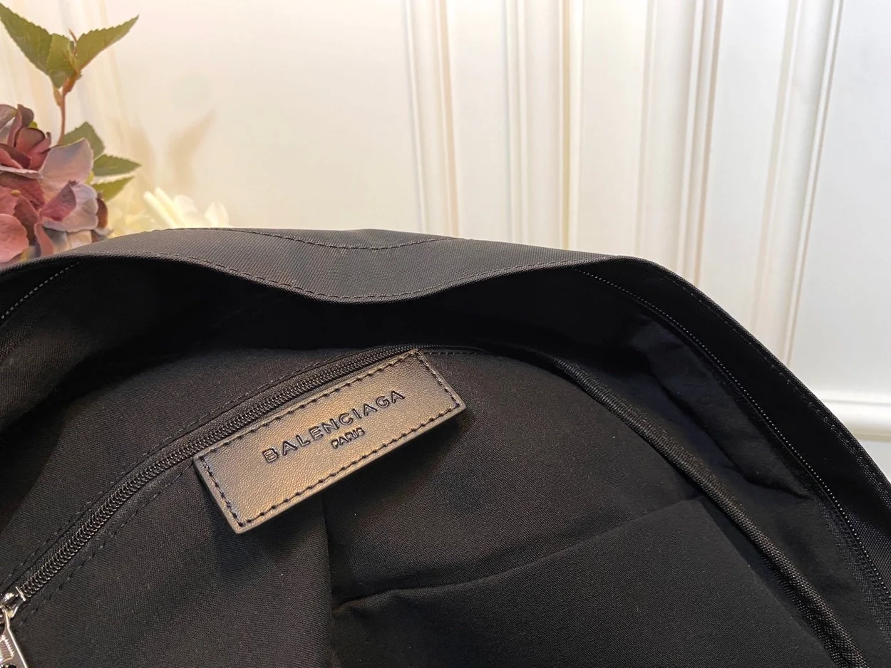 익스플로러 백팩 상세