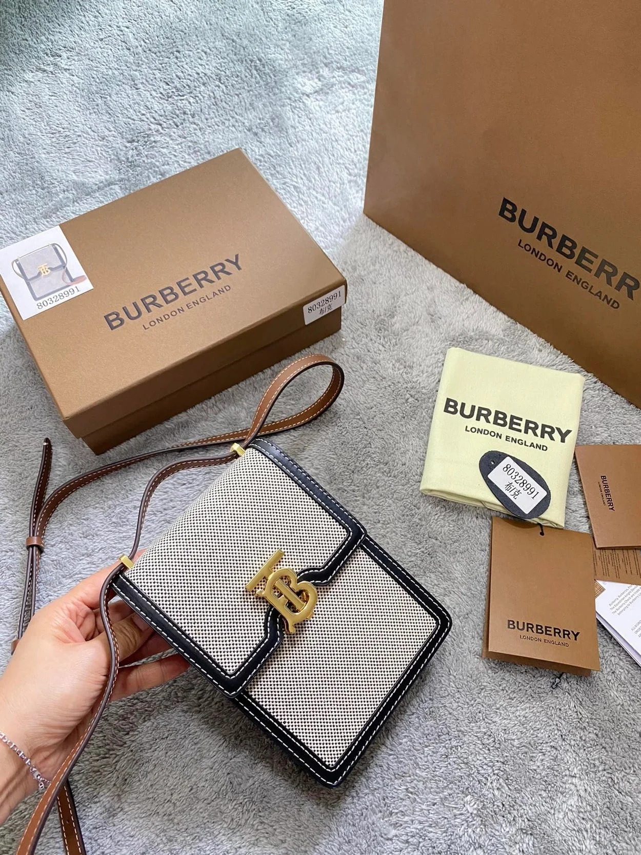 로빈 투톤 미니백 상세