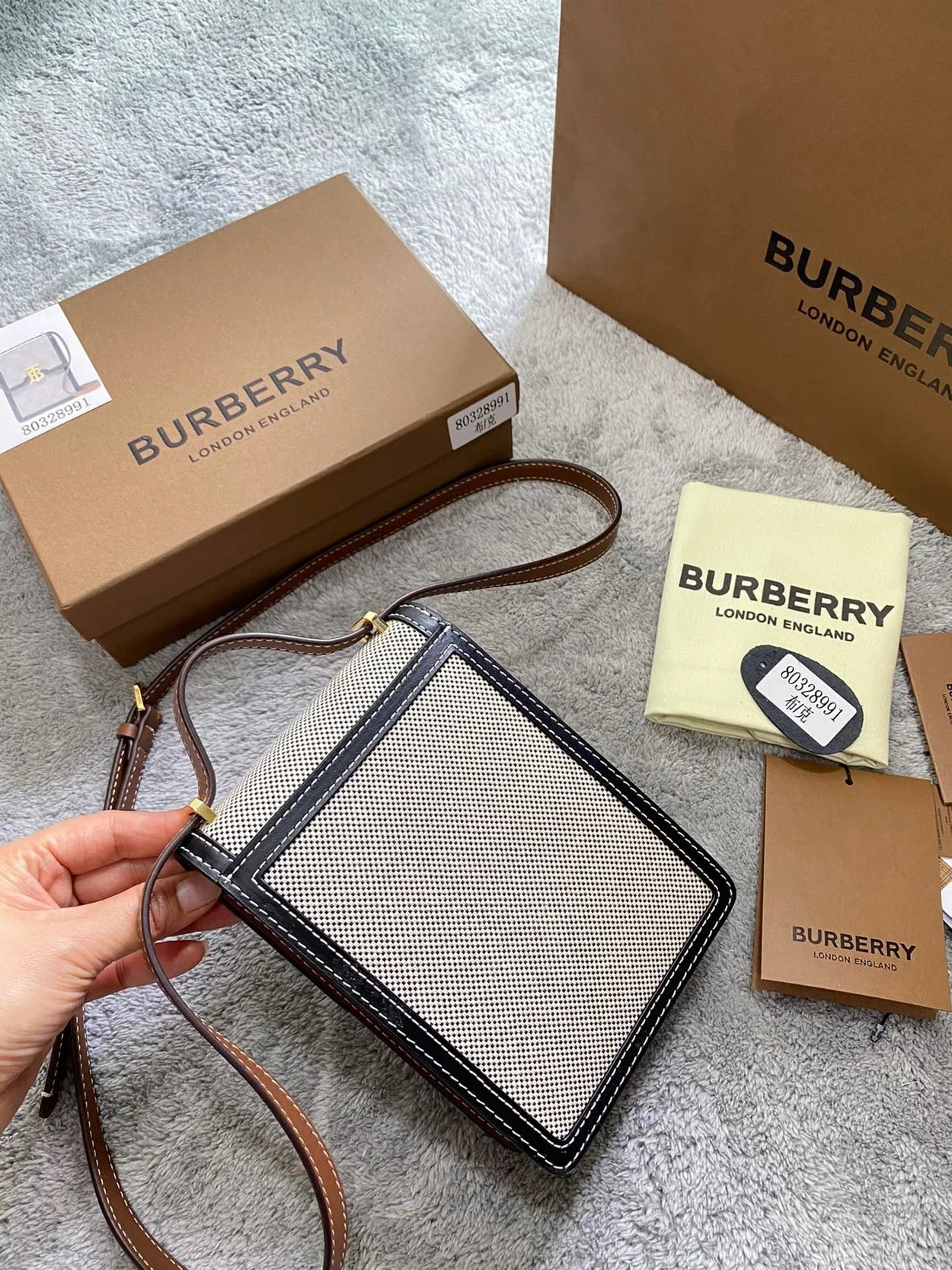 로빈 투톤 미니백 상세