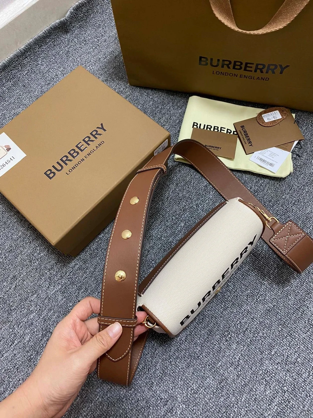 호스페리 프린트 캔버스백 상세