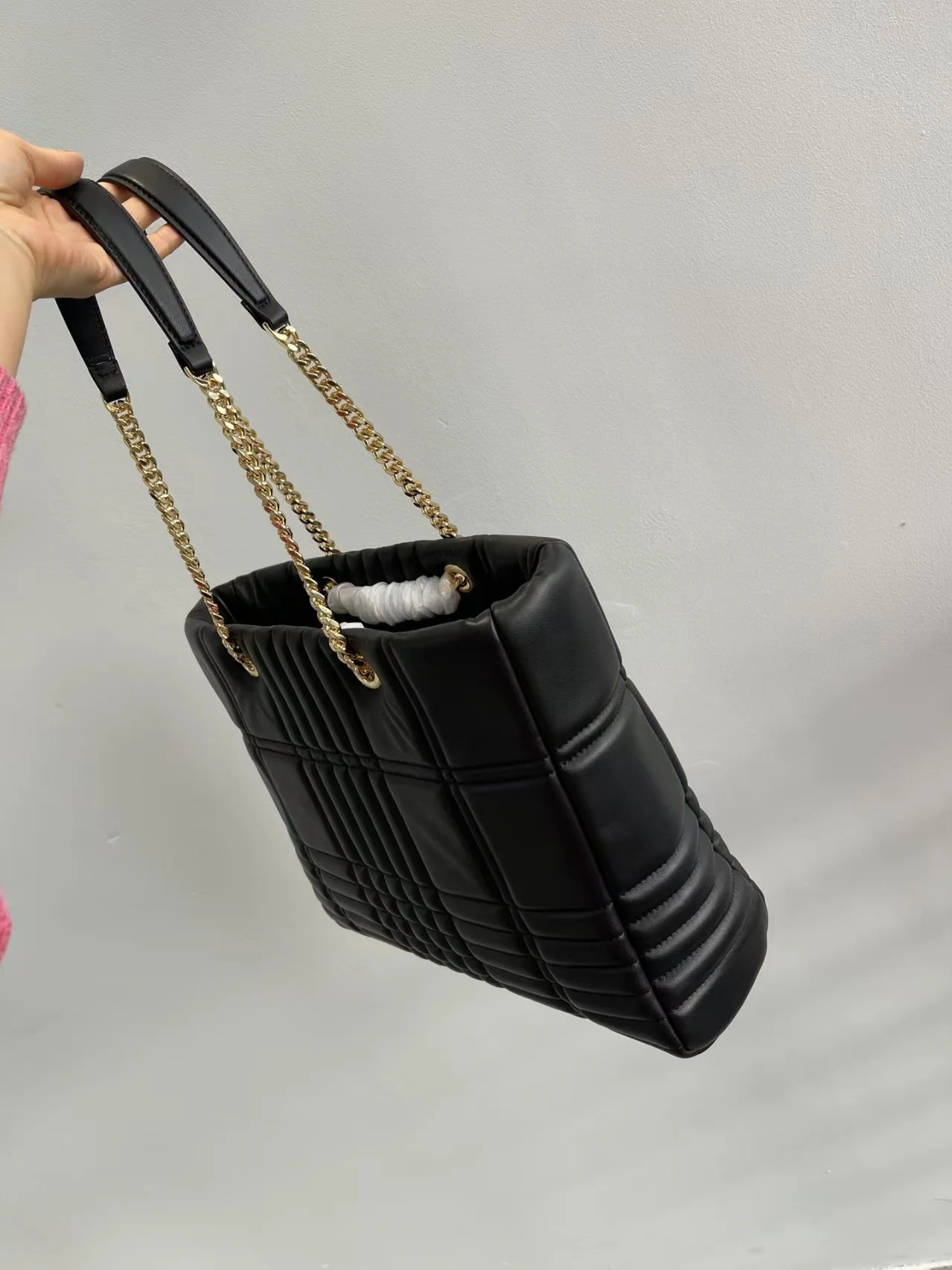 롤라 쇼퍼백 상세