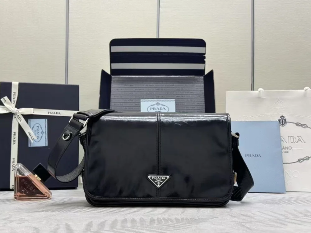 가죽 숄더백 상세