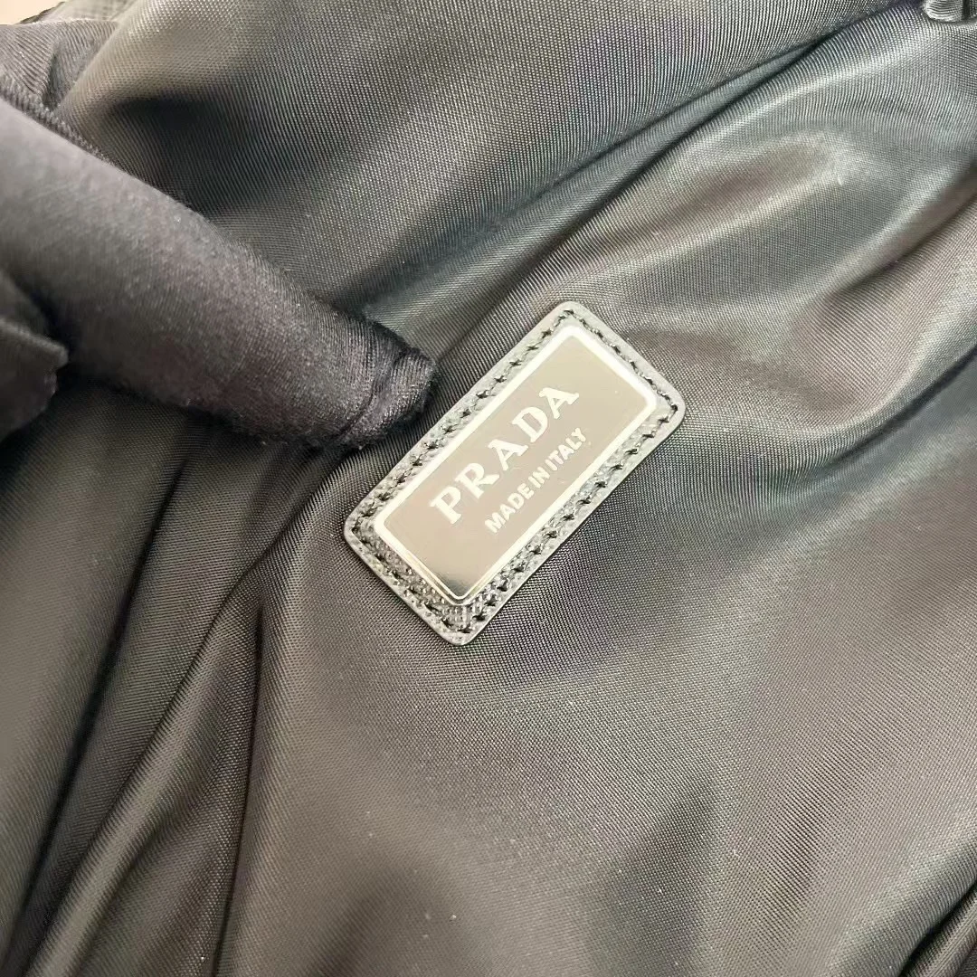 바이커 백 미디움 (29 * 19cm) 상세