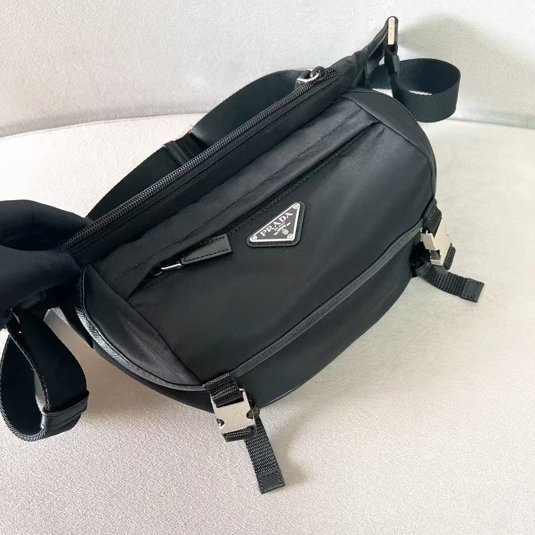 바이커 백 미디움 (29 * 19cm) 상세