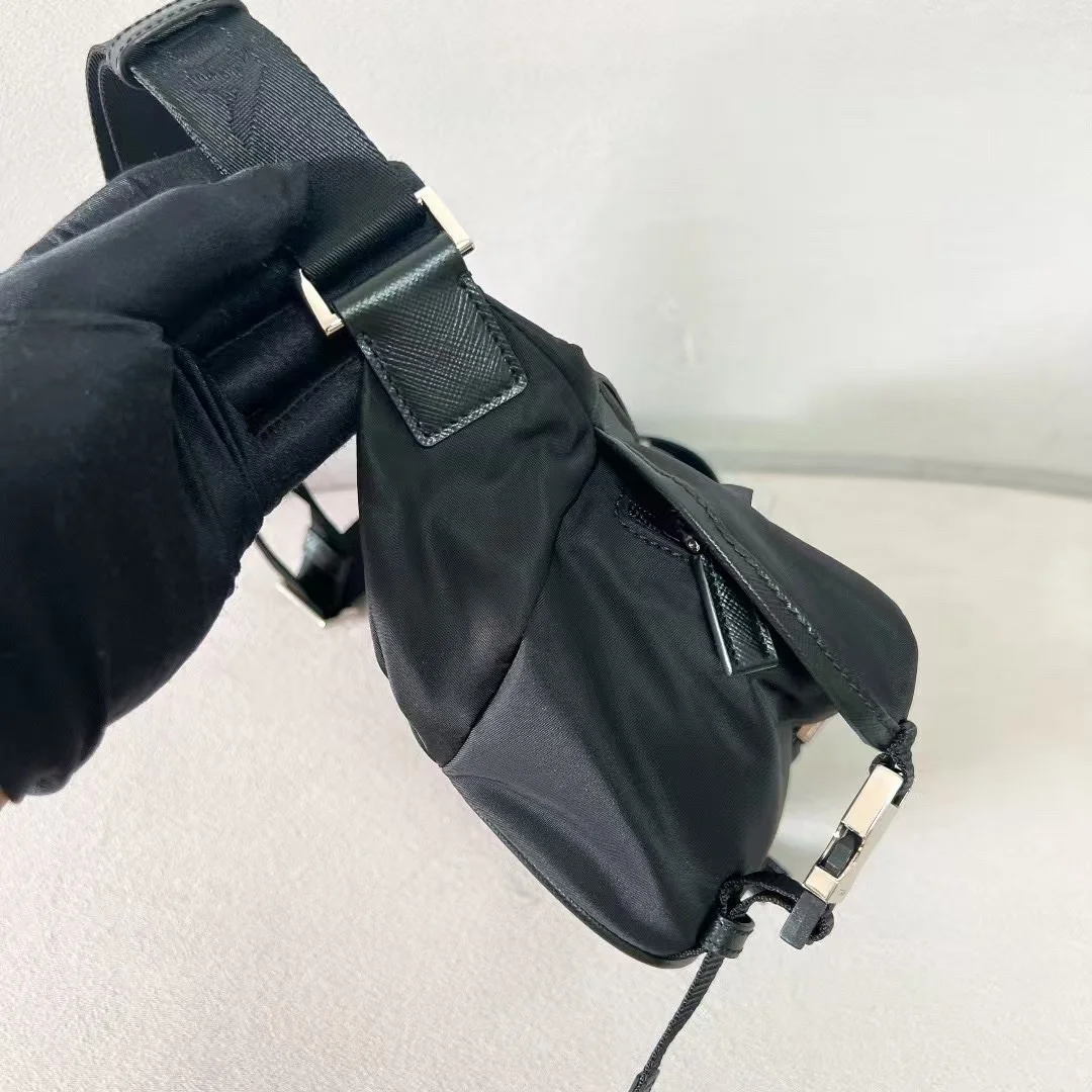 바이커 백 미디움 (29 * 19cm) 상세