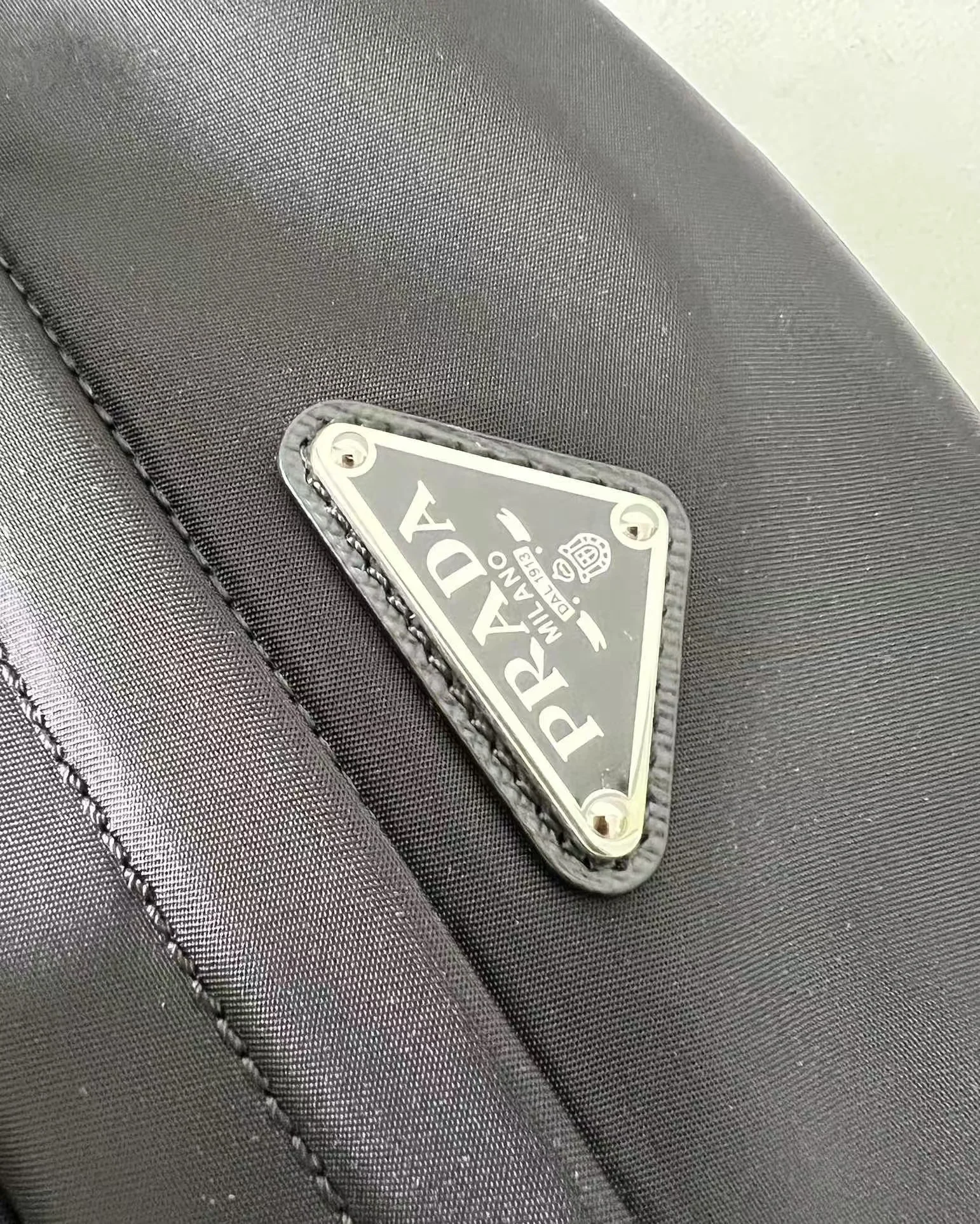 바이커 백 미디움 (29 * 19cm) 상세