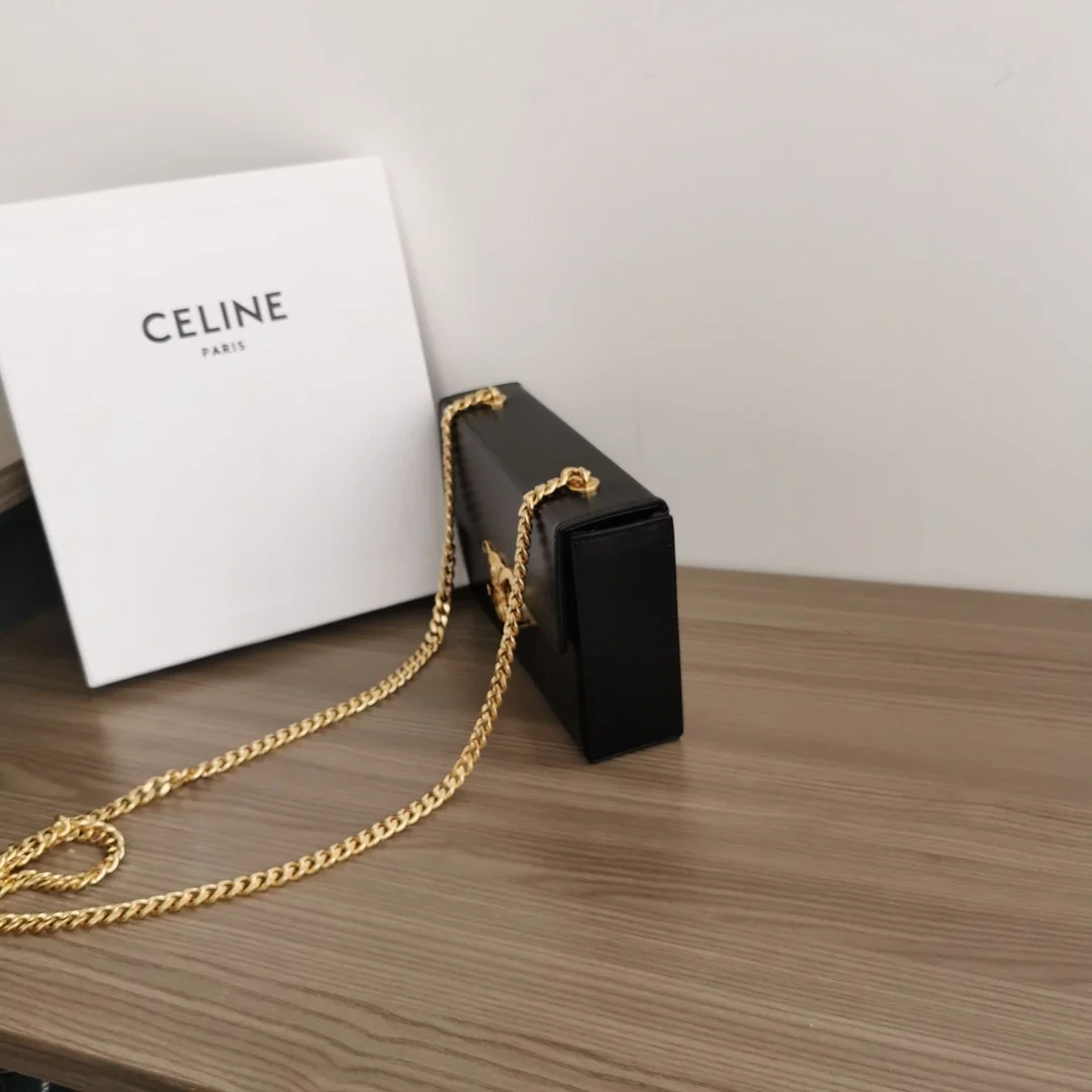 트리옹프 체인 박스백 블랙 상세