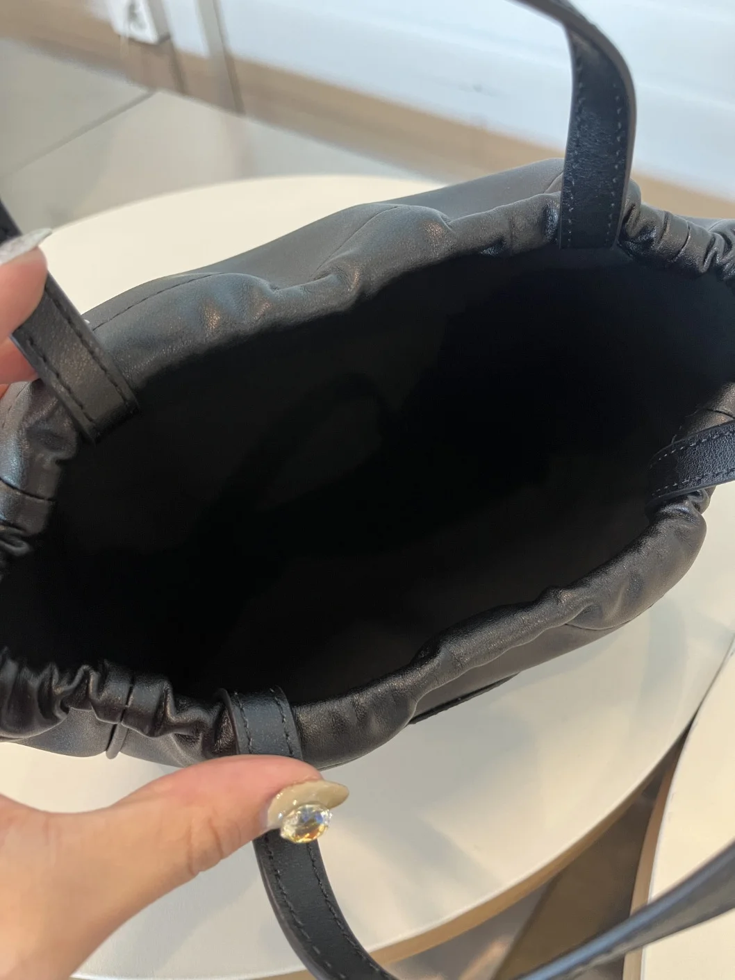 퀴르 트리옹프 스몰 드로우스트링 카바스 22cm 상세