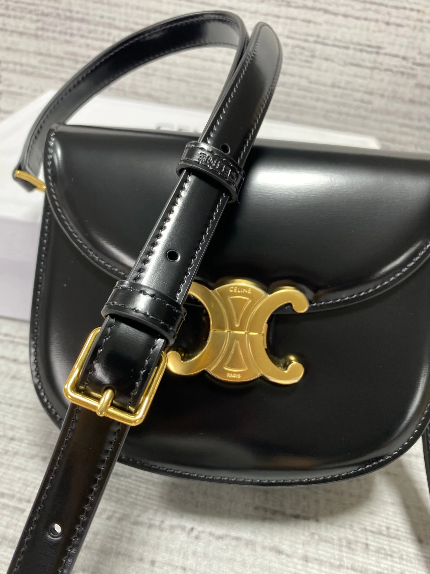 트리오페 틴 베사체 숄더백 (18.5*16*6CM) 상세