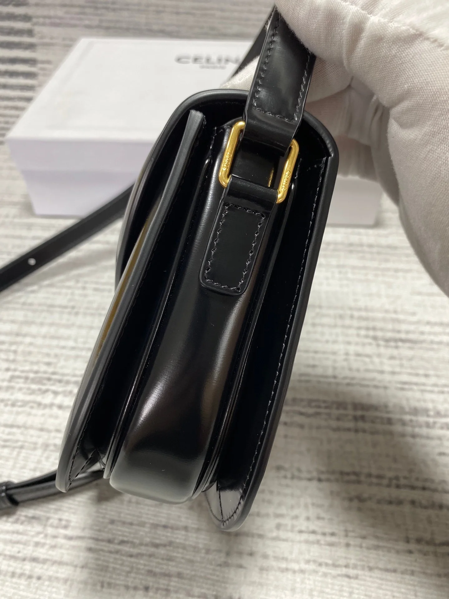 트리오페 틴 베사체 숄더백 (18.5*16*6CM) 상세