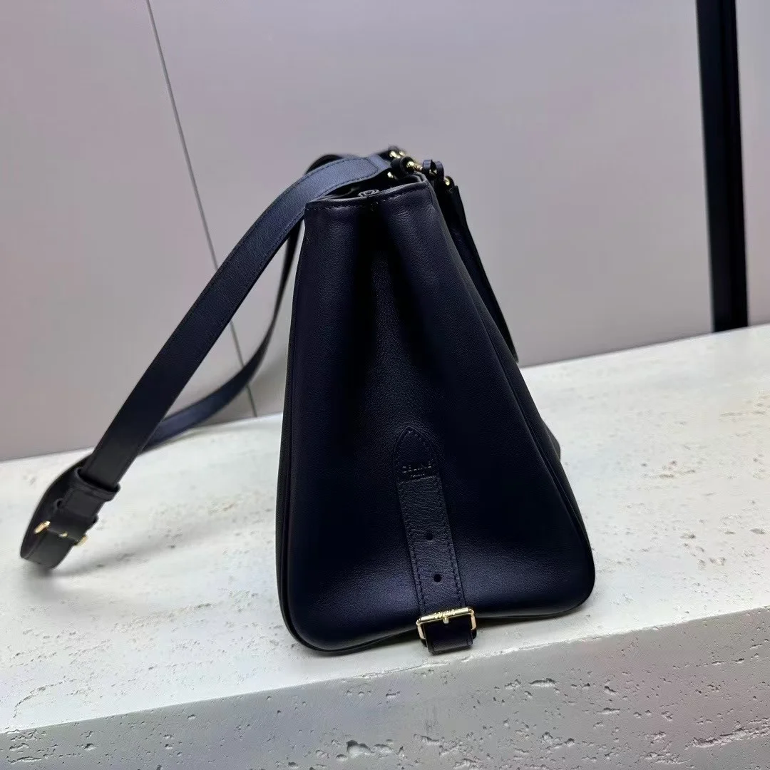 카프스킨 토트백 미디움 37.5 * 22 * 16cm (2color) 상세