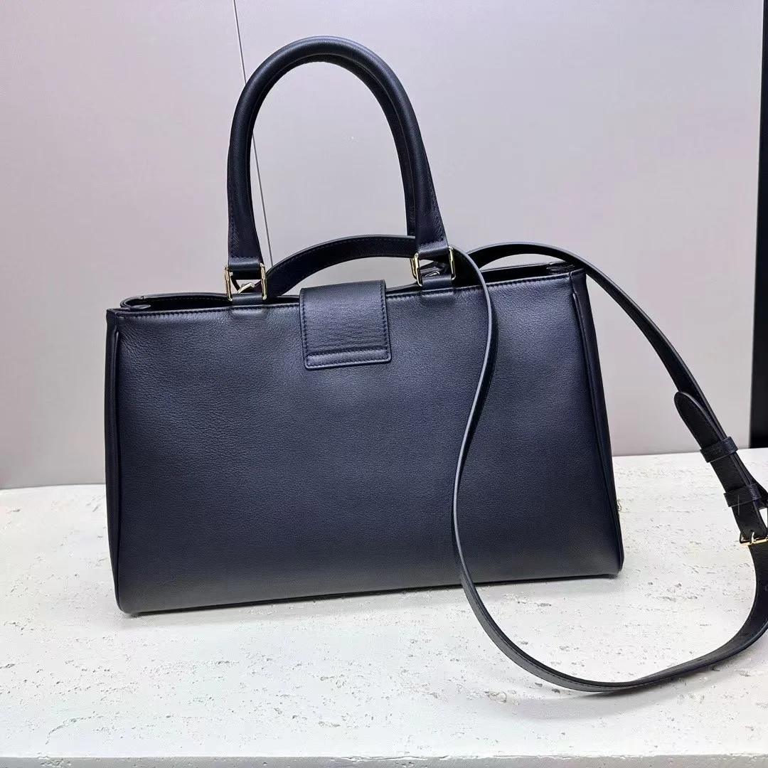 카프스킨 토트백 미디움 37.5 * 22 * 16cm (2color) 상세