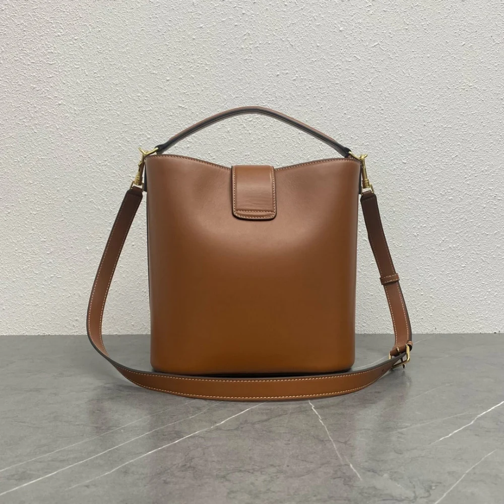 루이즈 버킷백 숄더백 (23.5 * 24 * 16cm) 상세