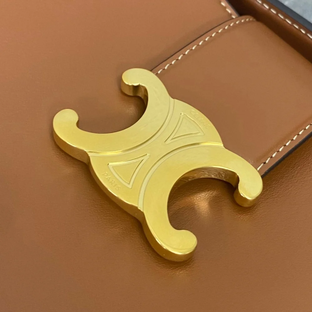 루이즈 버킷백 숄더백 (23.5 * 24 * 16cm) 상세