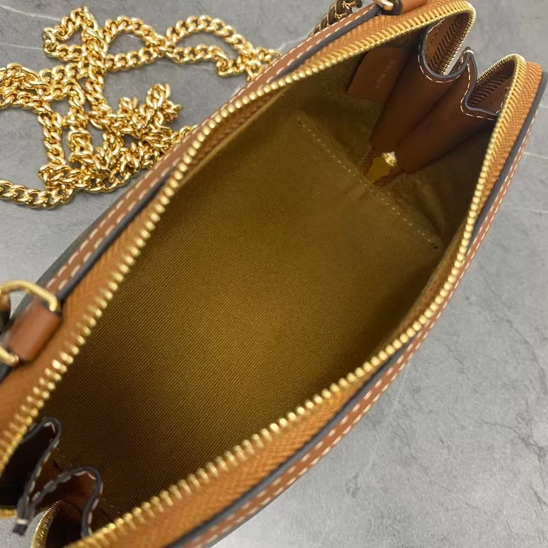 트리오페 캔버스 체인 클러치겸 크로스백 (16 * 11cm) 상세