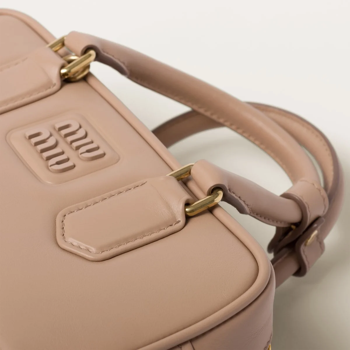 스몰 아르카디 가죽백 베이지 상세