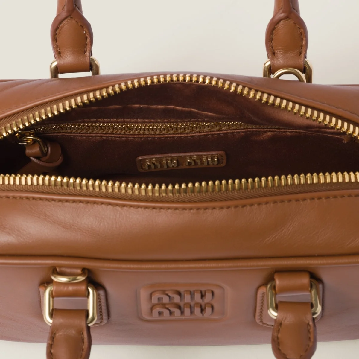 스몰 아르카디 가죽백 브라운 상세