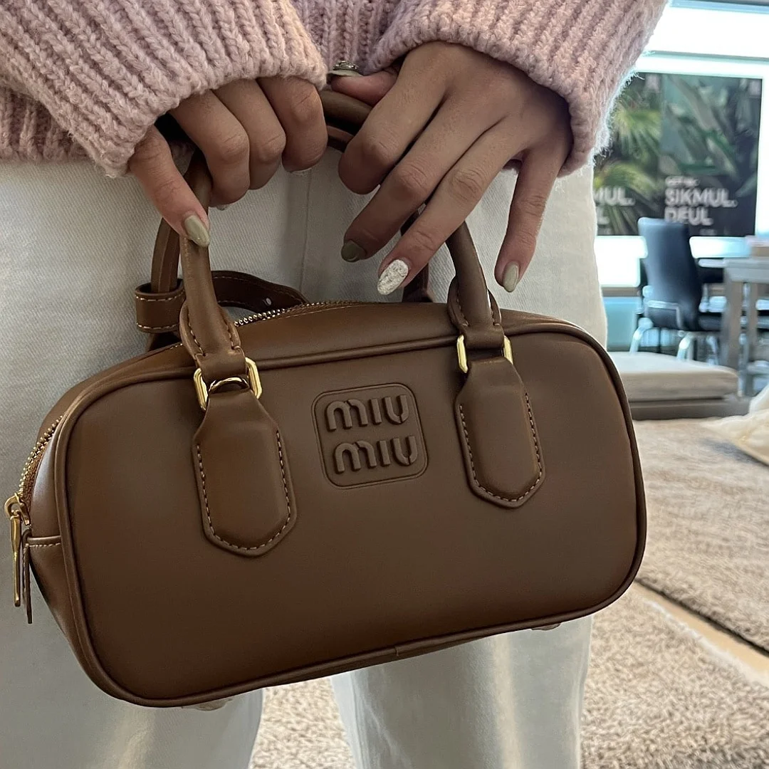 스몰 아르카디 가죽백 브라운