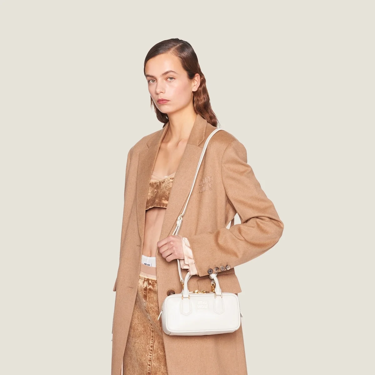 스몰 아르카디 가죽백 화이트 상세