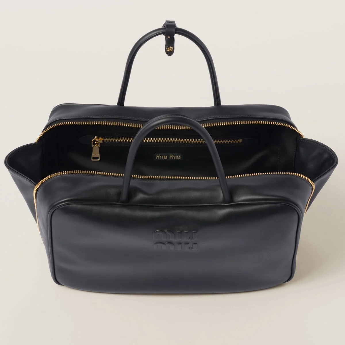 가죽 탑 핸들백 블랙 상세