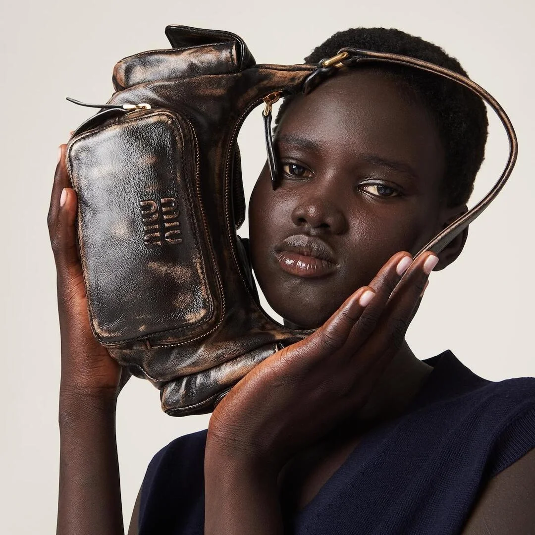 나파 가죽 포켓백 커피 (21 * 12 * 6cm) 상세