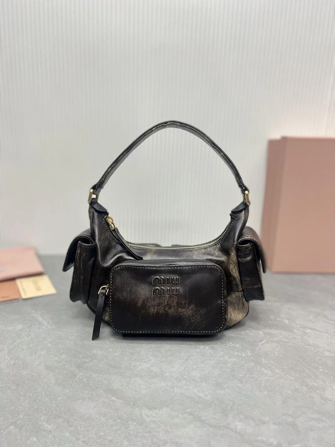 나파 가죽 포켓백 커피 (21 * 12 * 6cm) 상세