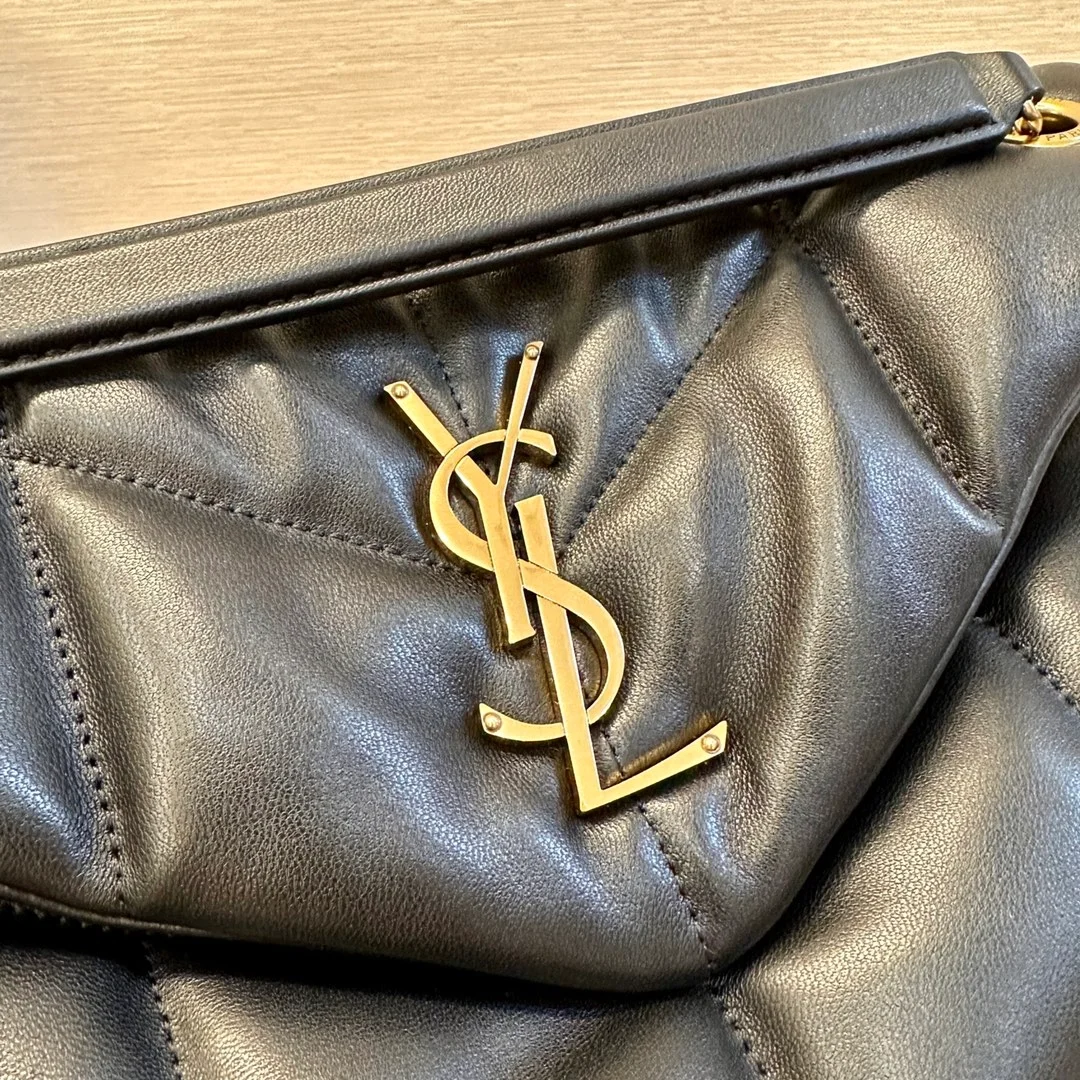 퀼티드 램스킨 퍼퍼 스몰 체인백 블랙 상세