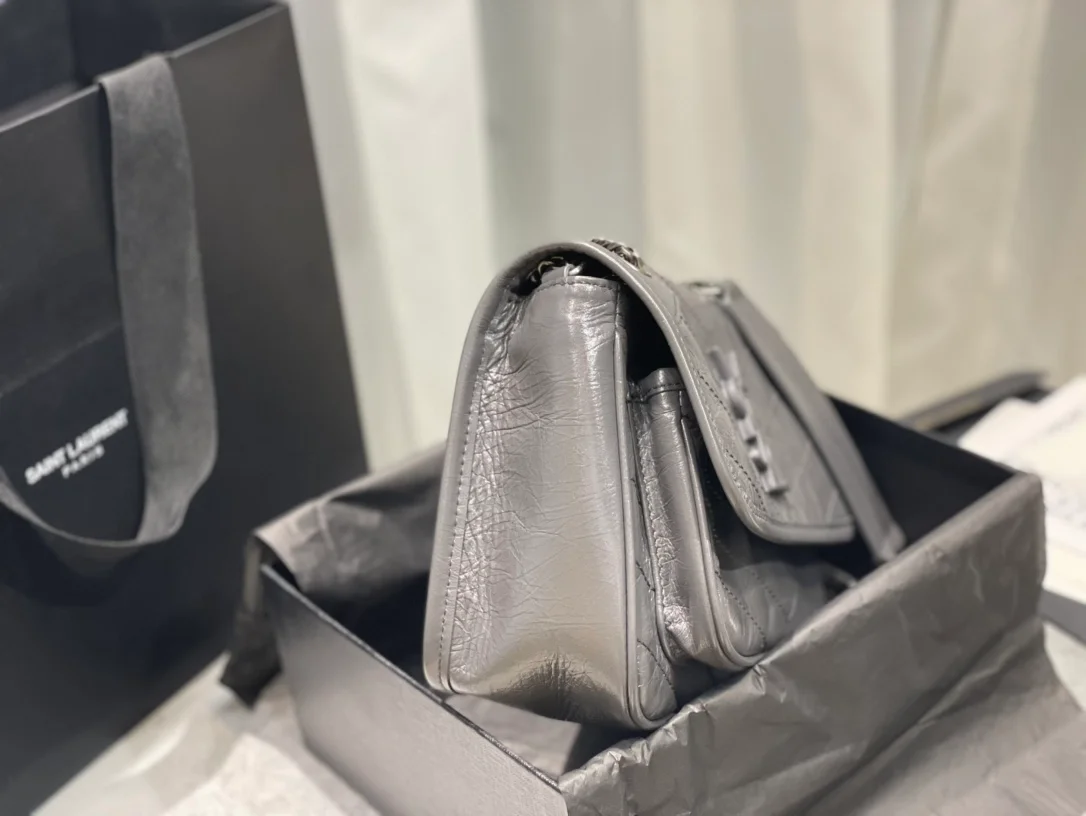 빈티지 니키 베이비백 그레이 (22cm X 16.5cm X 12cm) 상세