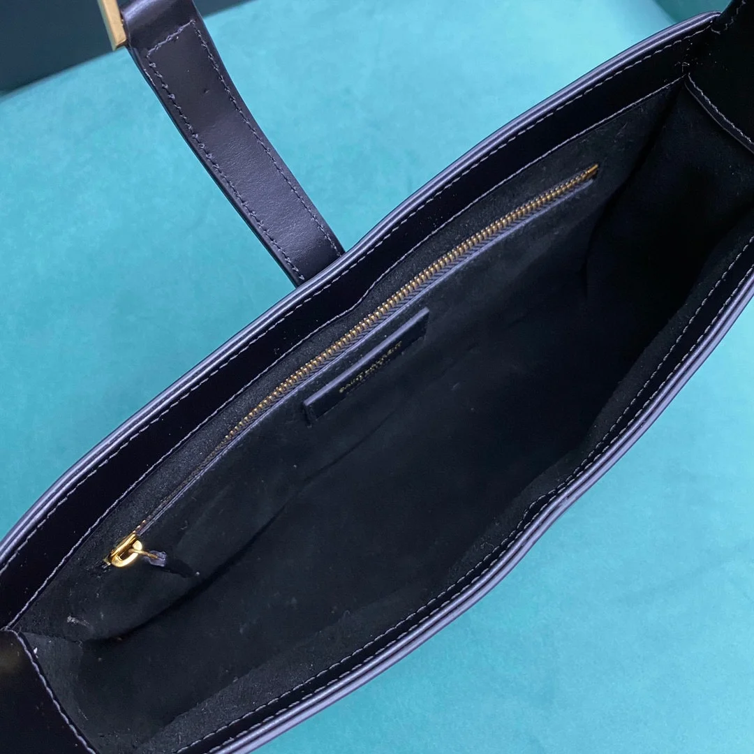 모노그램 르 5 A 7 미니 호보백 (23*16*6.5cm) 상세