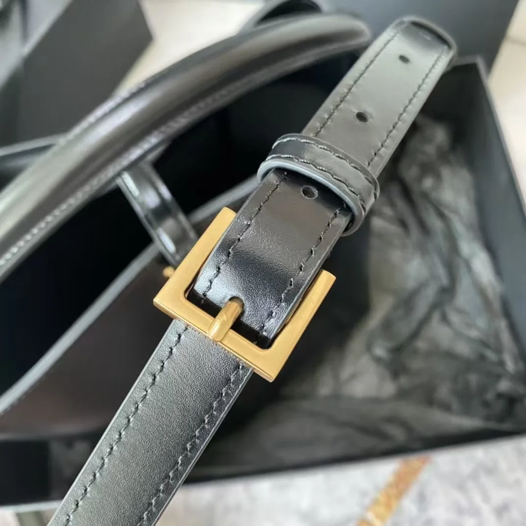 핸드 버킷백 (17×20×13cm) 상세