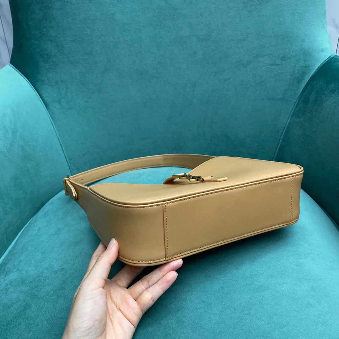 모노그램 스몰 호보백 상세