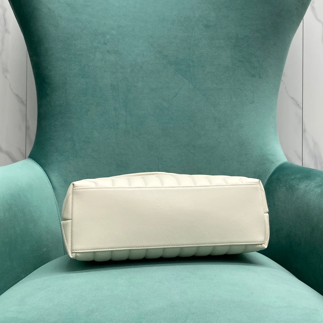 모노그램 마틀라세 루루 숄더백 미디움 은장 상세