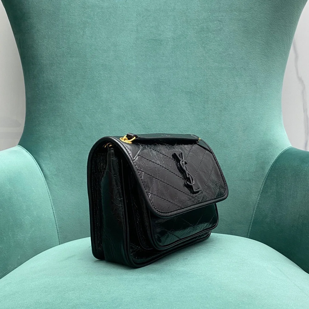 니키 숄더백 스몰 상세