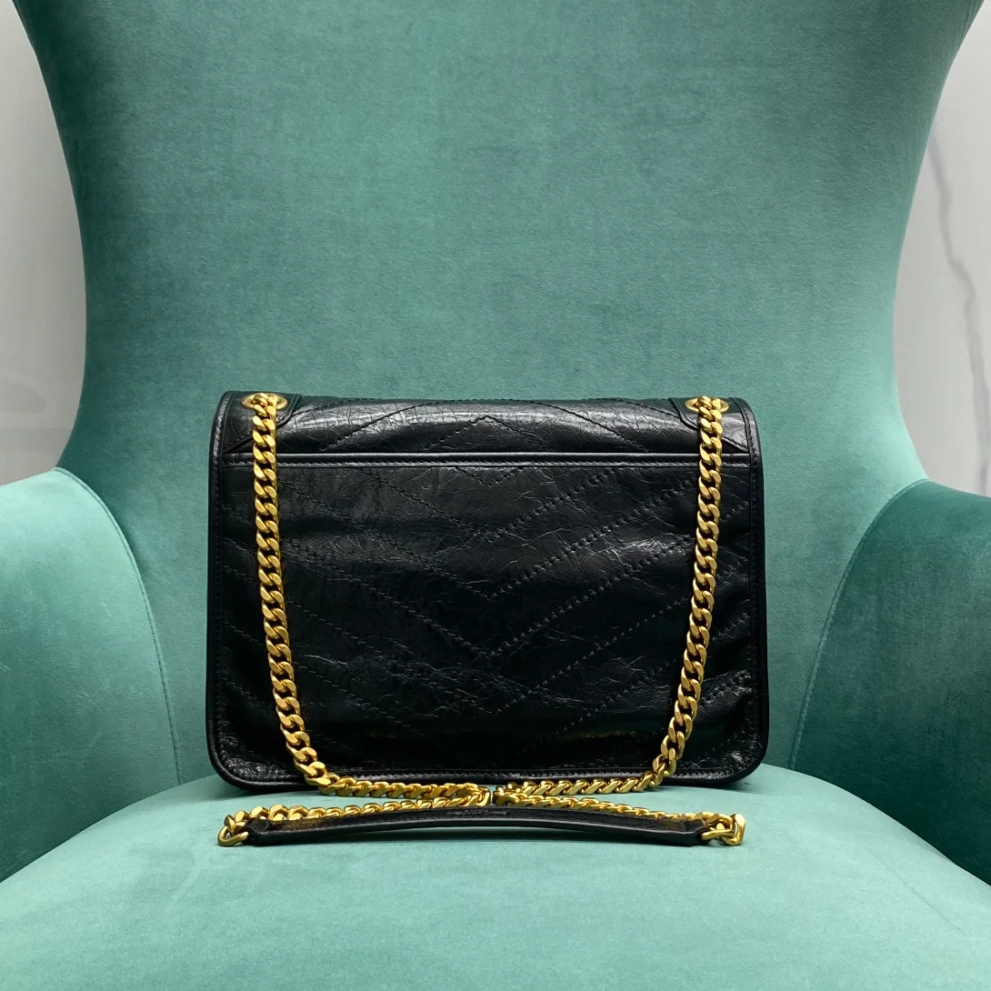 니키 숄더백 미디움 28*14*20cm 상세