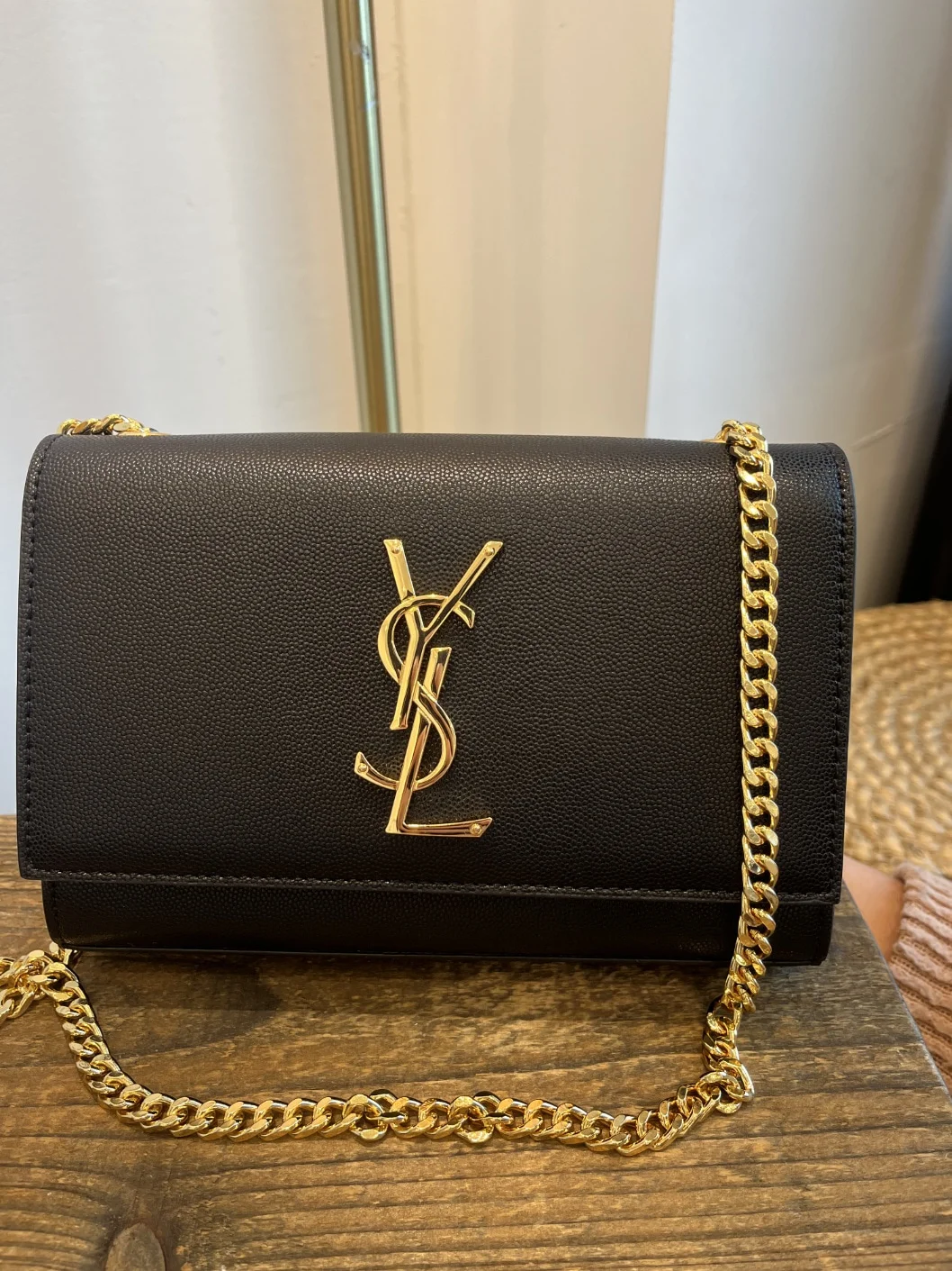 케이티 백 스몰 ( 20 * 12.5 * 5cm) 상세