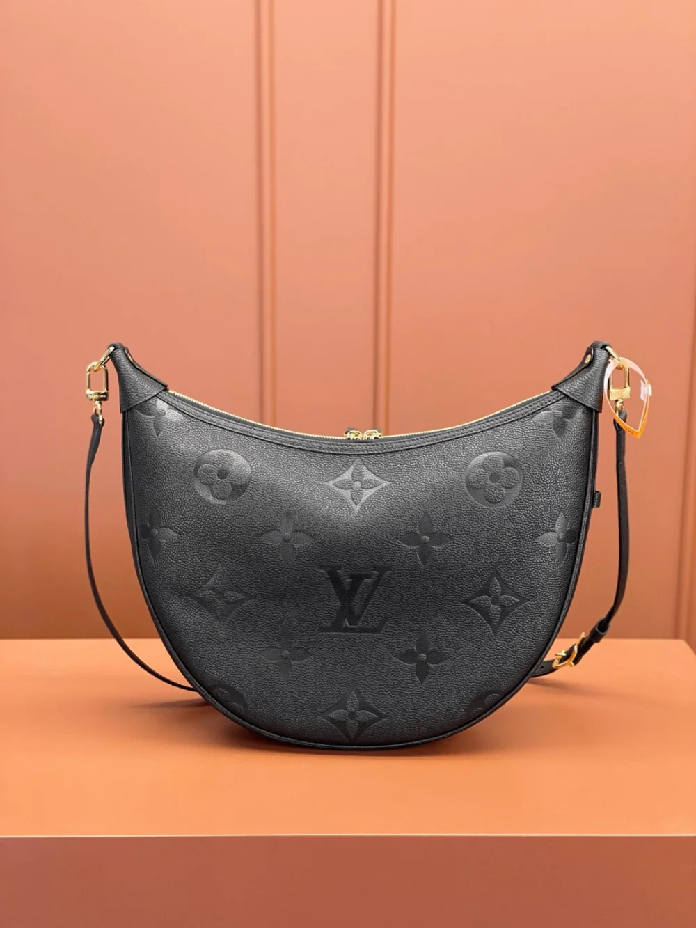 루프 호보백 블랙 (38*26*10cm) 상세