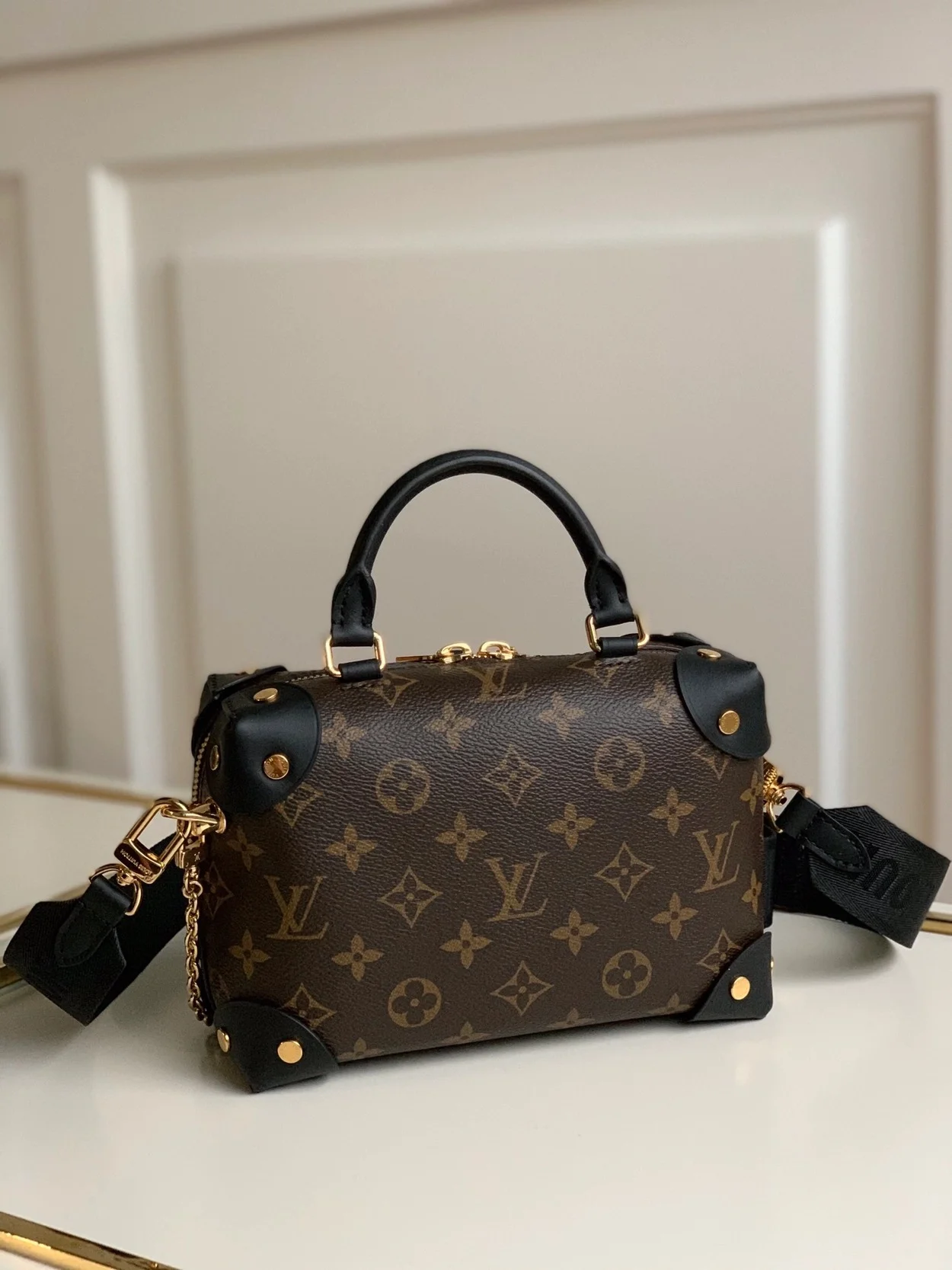 쁘띠 말 수플 모노그램 캔버스 블랙 상세