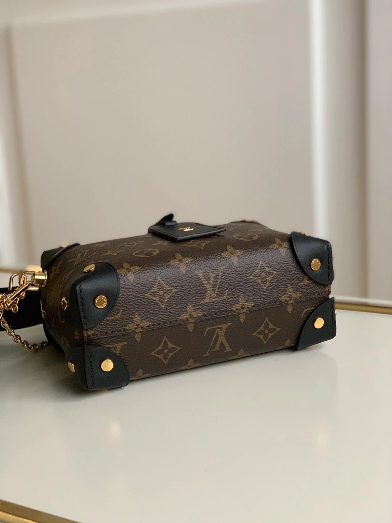 쁘띠 말 수플 모노그램 캔버스 블랙 상세