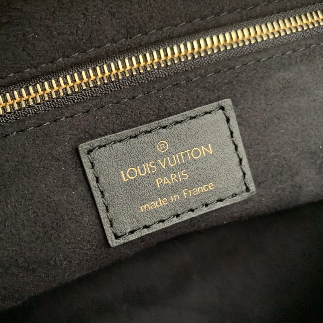 쁘띠 말 수플 모노그램 캔버스 블랙 상세