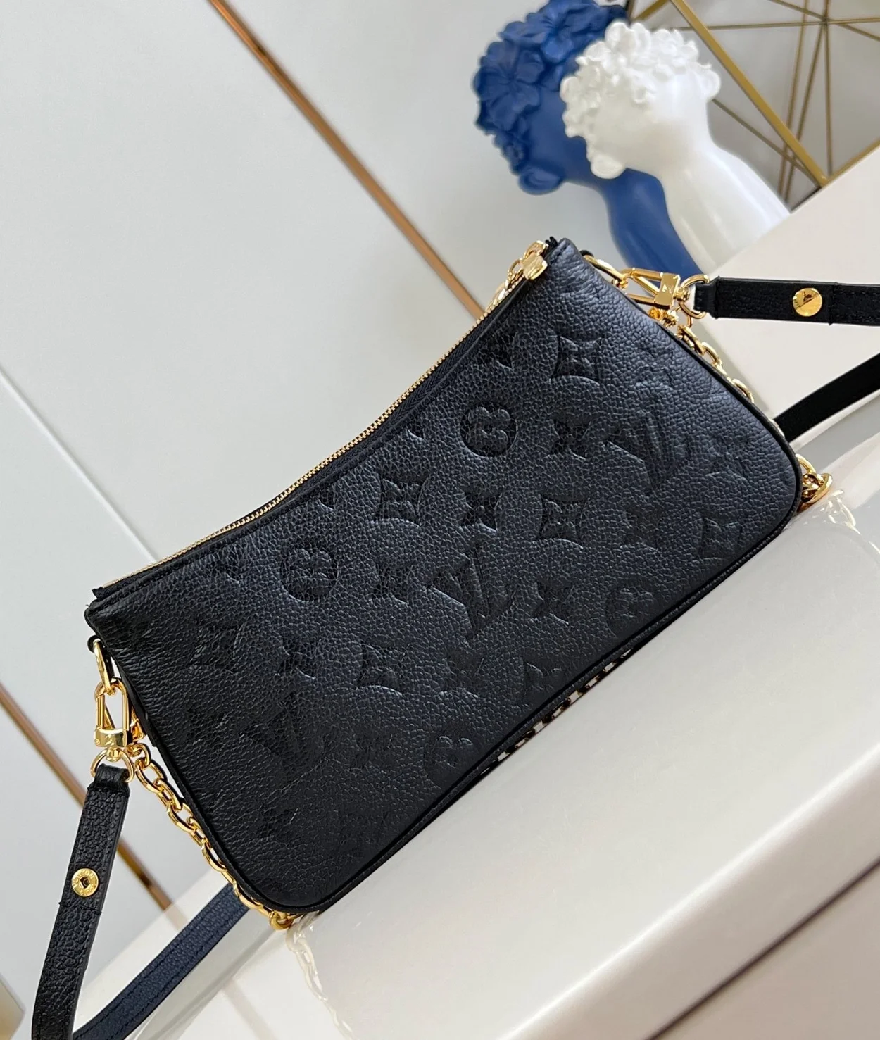 리브 포쉐트 백 상세