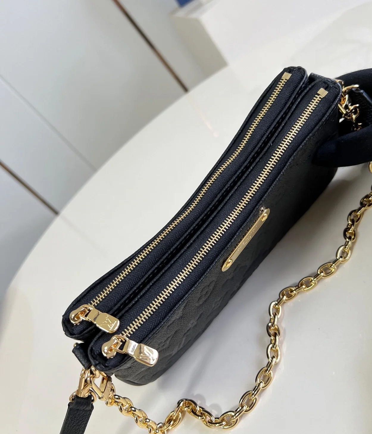 리브 포쉐트 백 상세