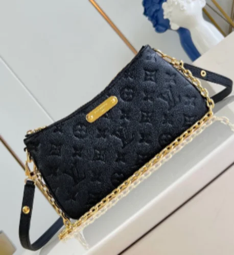 리브 포쉐트 백