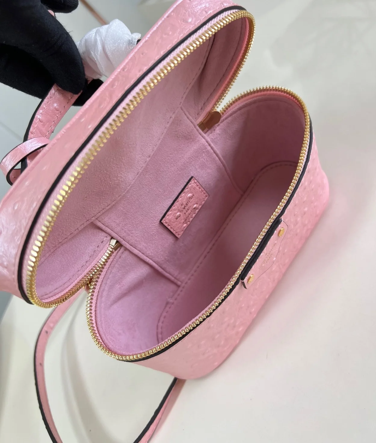 베니티 체인 파우치 상세