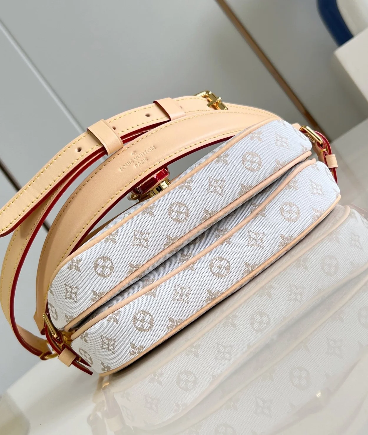 소뮈르 BB 백 상세