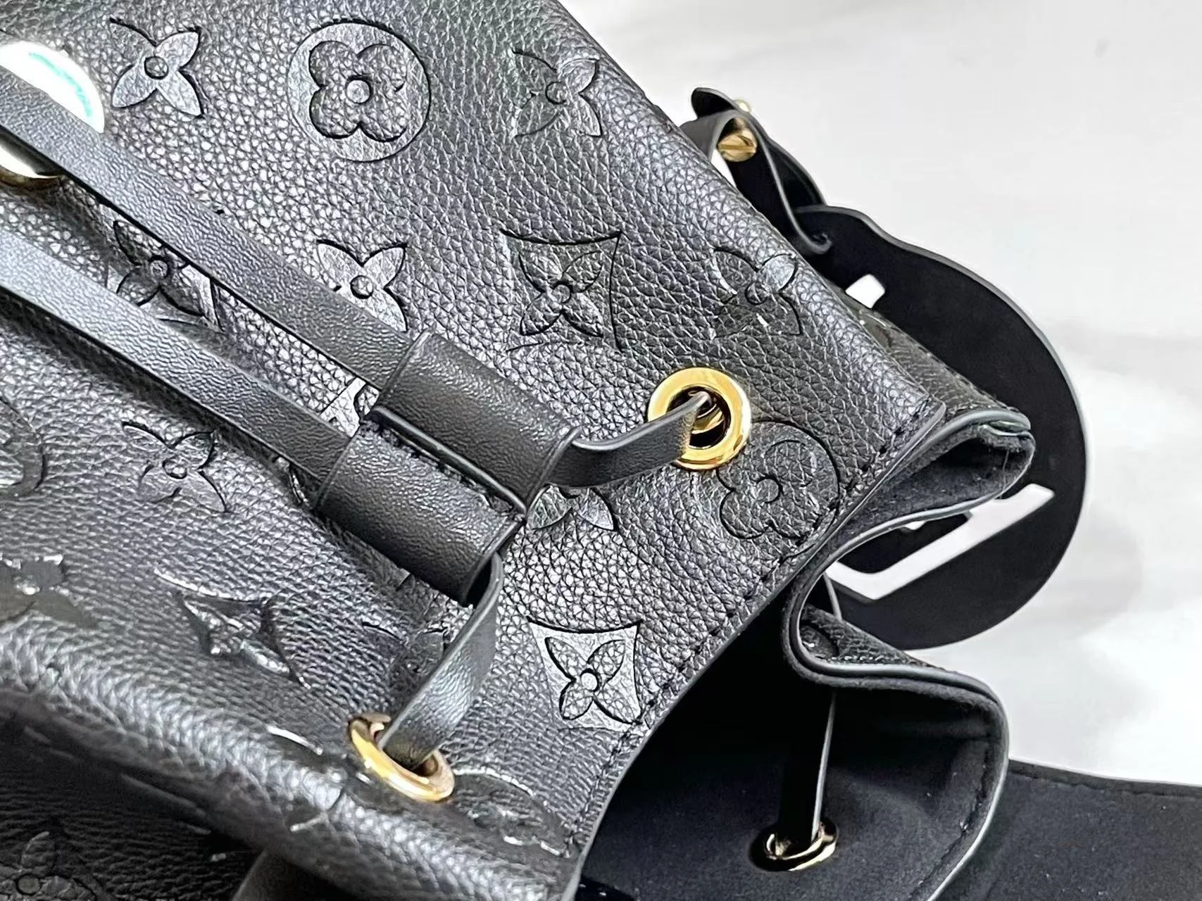 앙프렝뜨 블랙 레더 몽수리 백팩 상세