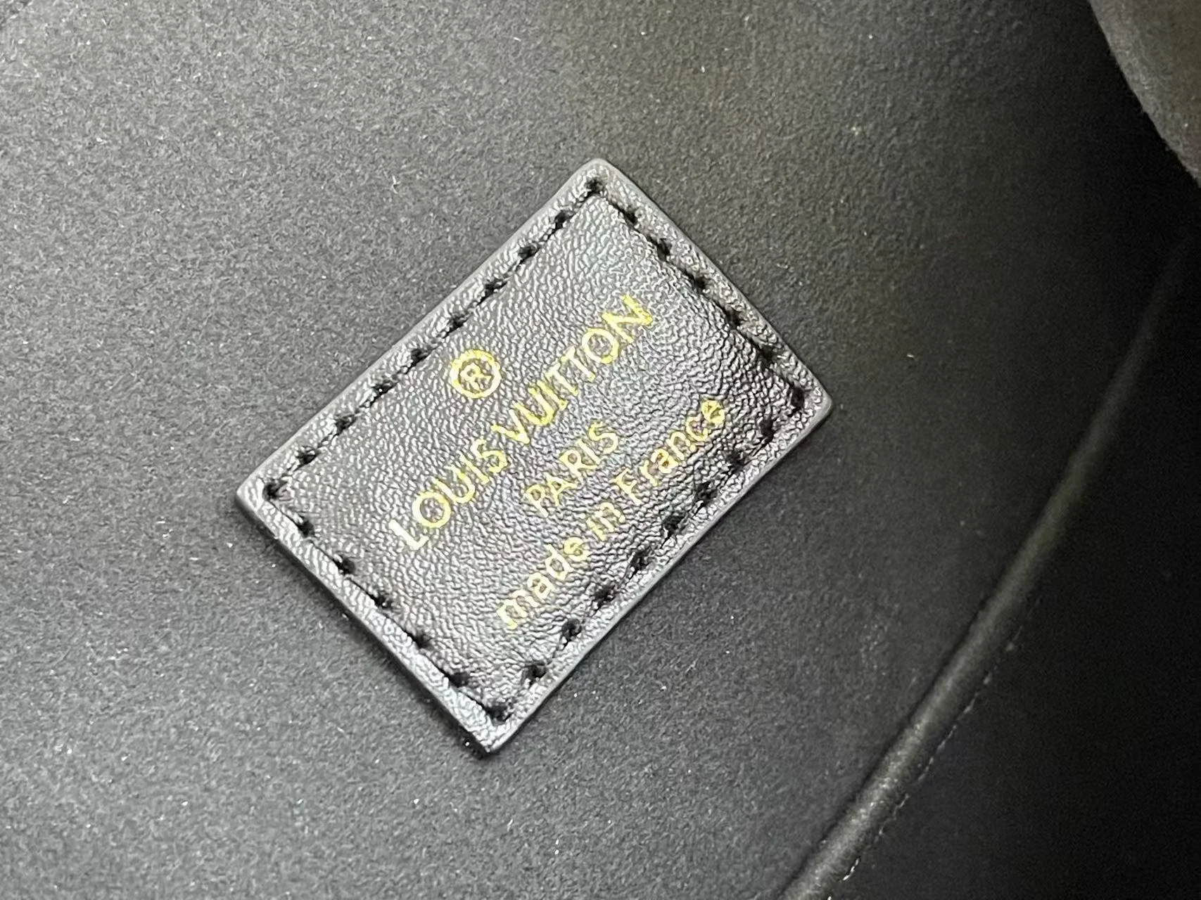 앙프렝뜨 블랙 레더 몽수리 백팩 상세