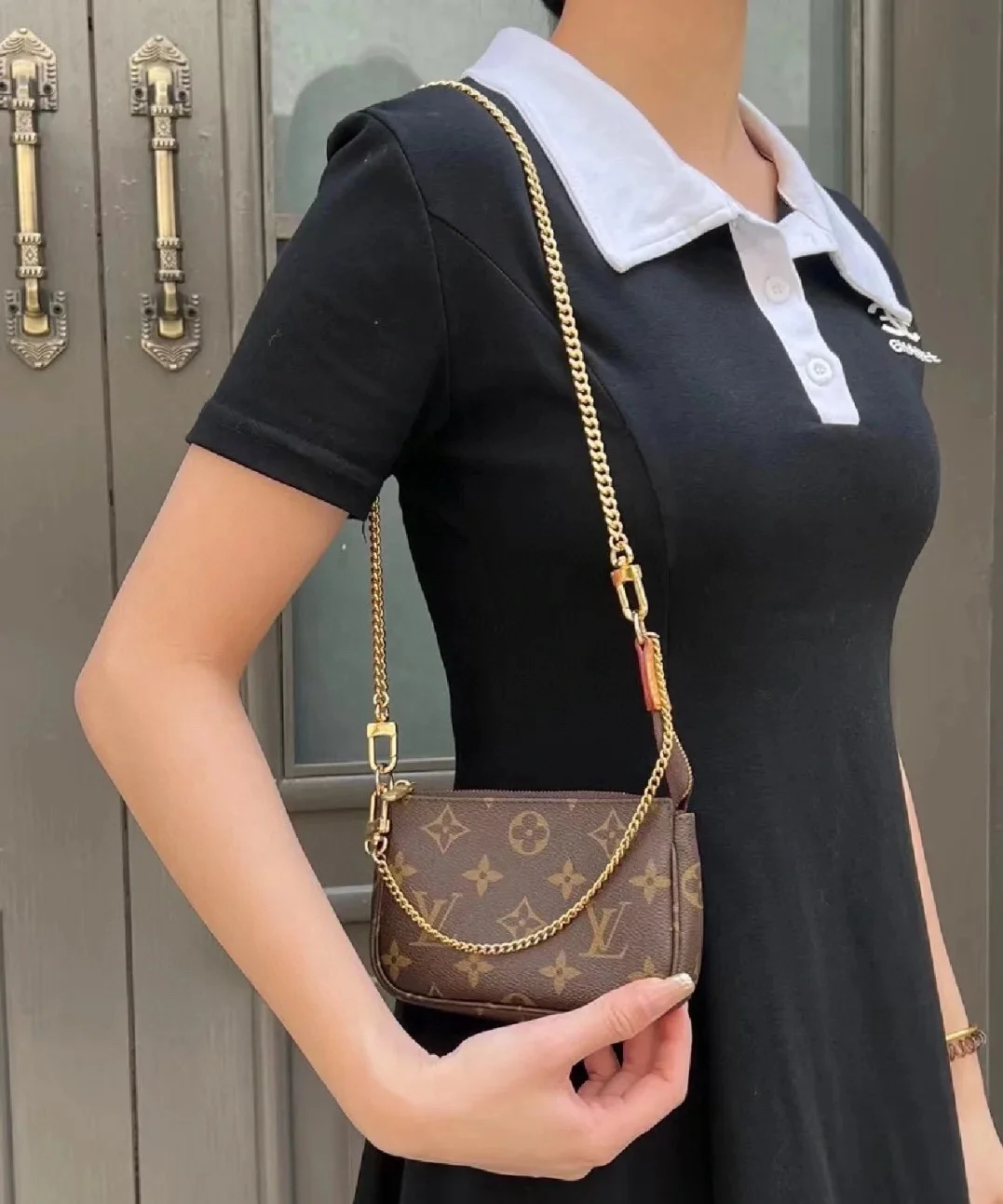 포쉐트 악세수아 체인 백 상세