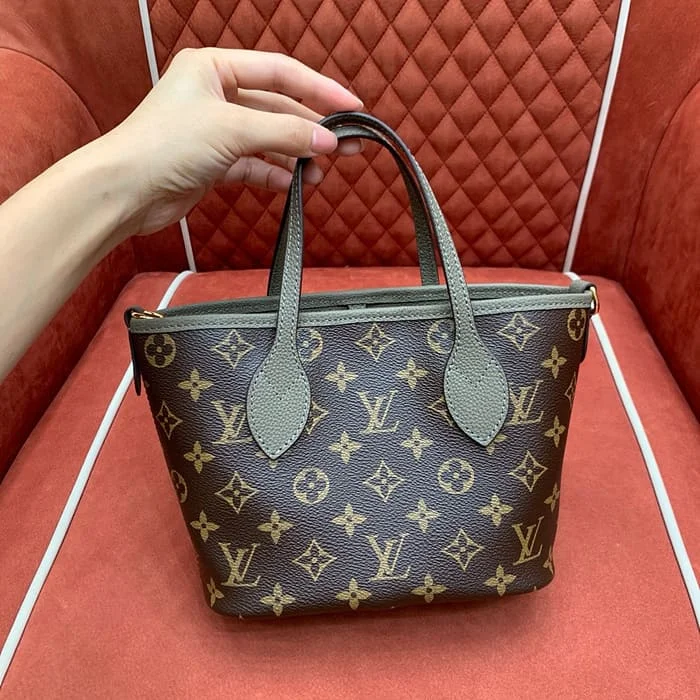 인사이드 아웃 반둘리에 BB  24cm x 14cm x 9cm 상세