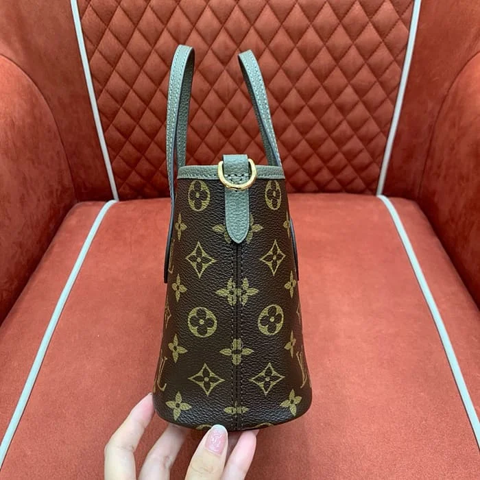 인사이드 아웃 반둘리에 BB  24cm x 14cm x 9cm 상세